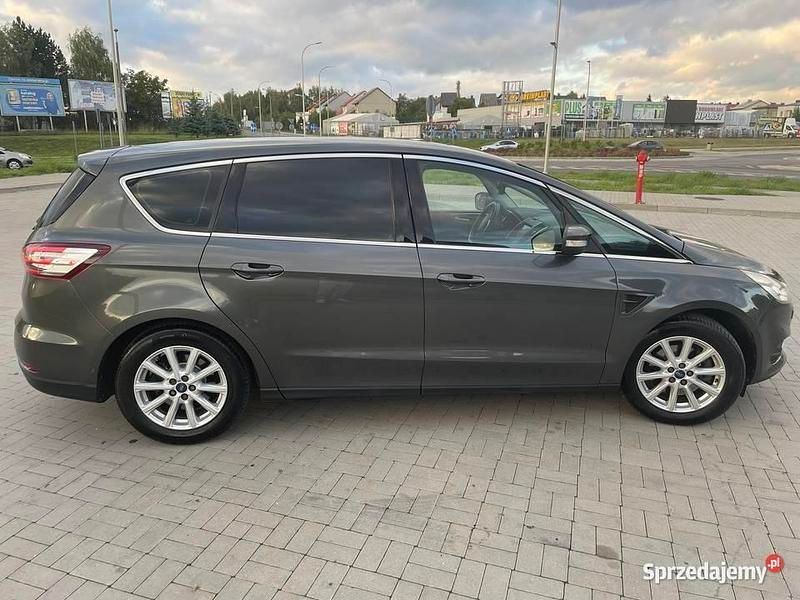 Używany Ford S-MAX Titanium 160 KM (117 kW) 2016 Minivan