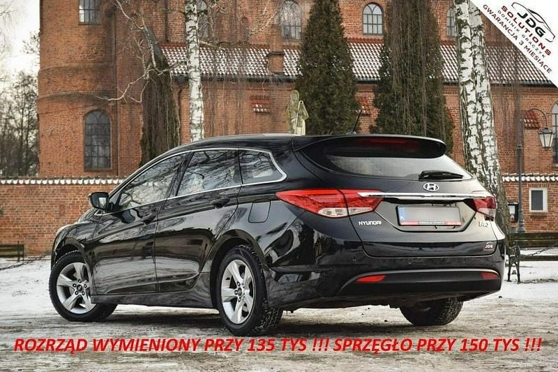 Używany Hyundai i40 135 KM (99 kW) 2012 Czarny Kombi