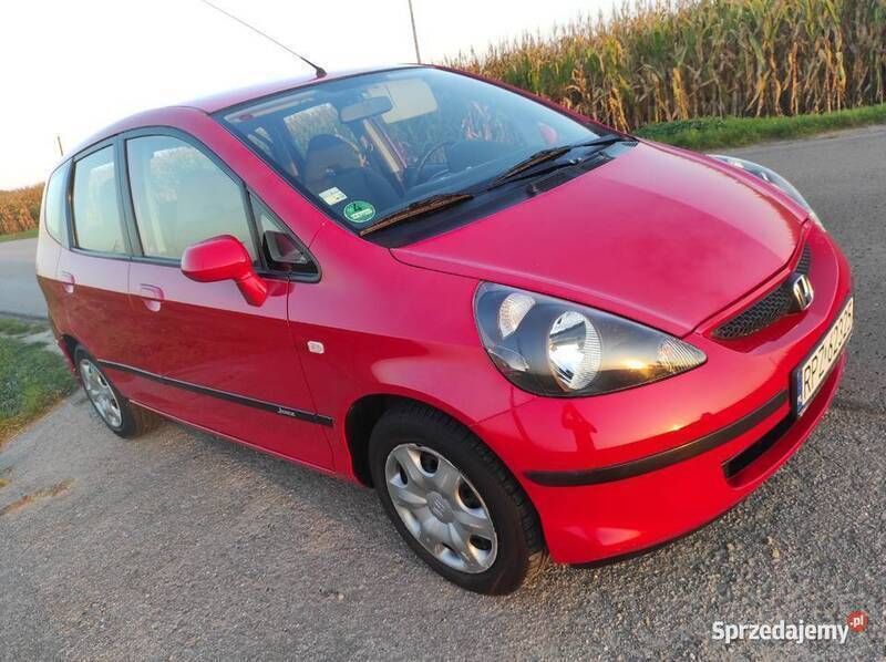 Używany Honda Jazz 78 KM (57 kW) 2005 Czerwony Hatchback