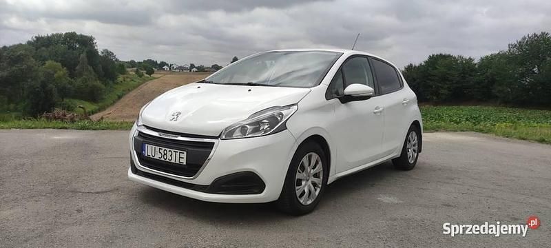 Biały Używany 2018 Peugeot 208 Hatchback | 27 900 zł (Uczciwa cena) - Obraz 1/4