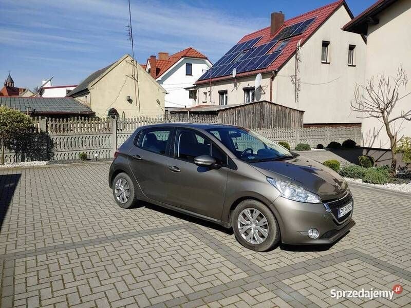 Używany Peugeot 208 95 KM (69 kW) 2012 Hatchback