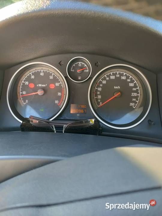 Używany Opel Astra 2010 Biały Kombi