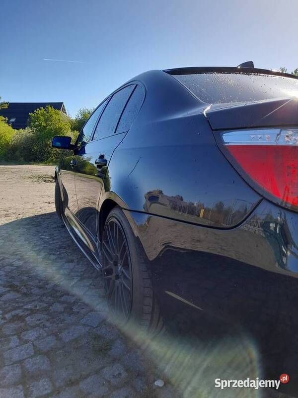 Używany 2005 BMW 525 | 28 000 zł - Obraz 1/4
