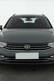 Używany VW Passat 150 KM (110 kW) 2022 Srebrny Kombi