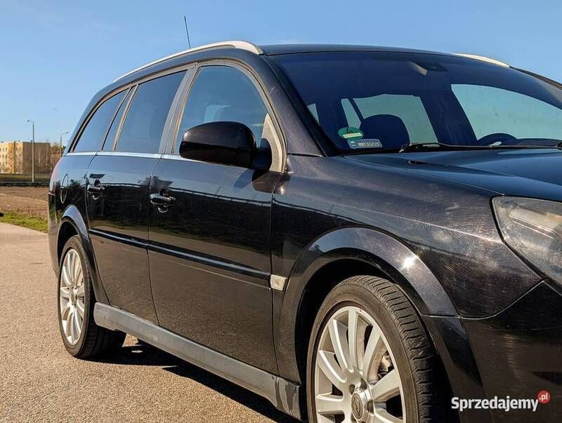 Czarny Używany 2007 Opel Vectra Kombi | 8500 zł (Uczciwa cena) - Obraz 1/3