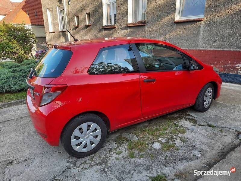 Używany Toyota Yaris 2013 Hatchback