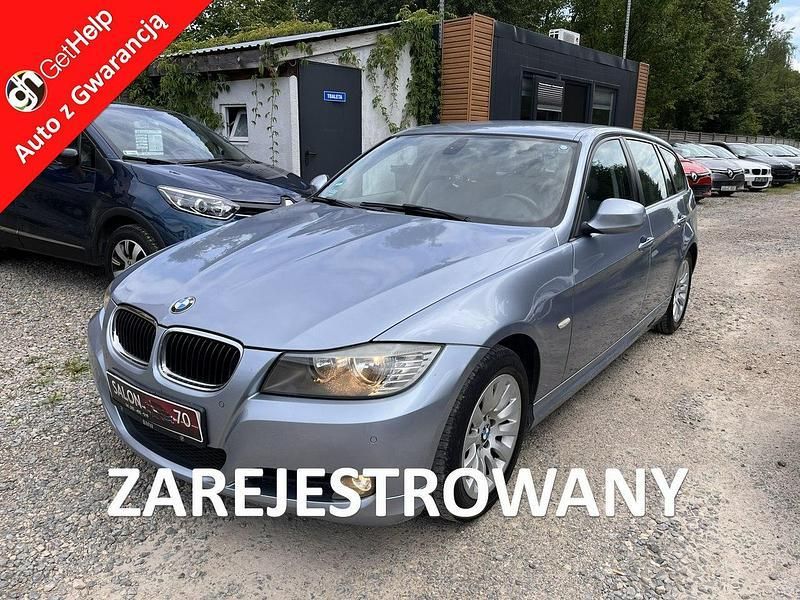 Niebieski Używany 2011 BMW 318 Kombi | 21 900 zł (Uczciwa cena) - Obraz 1/4