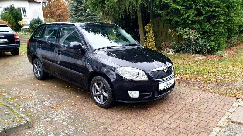 Czarny (metalik) Używany 2009 Skoda Fabia Kombi | 5570 zł - Obraz 1/4