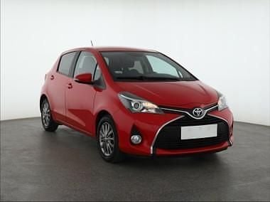 Czerwony Używany 2016 Toyota Yaris Hatchback | 37 999 zł (Uczciwa cena) - Obraz 1/4