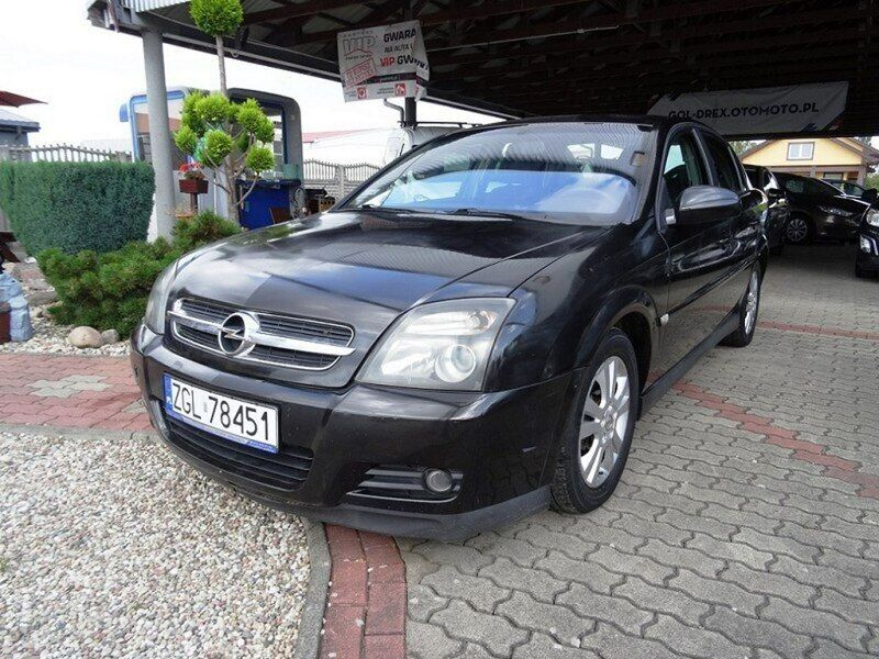 Używany Opel Vectra 100 KM (73 kW) 2004 Czarny Sedan/Limuzyna