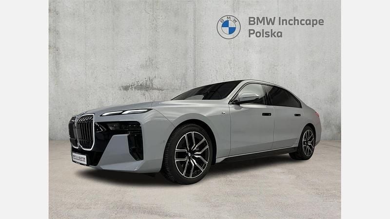 Brooklyn grey metallic metalizowany Używany 2024 BMW 740 Comfort Edition Sedan/Limuzyna | 439 900 zł - Obraz 1/3