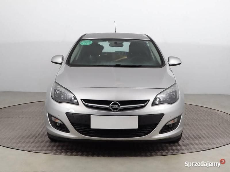 Srebrny Używany 2015 Opel Astra Hatchback | 20 999 zł (Dobra cena) - Obraz 1/4