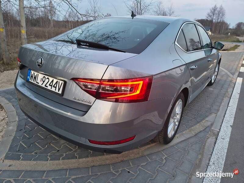 Używany Skoda Superb 2019 Niebieski Sedan/Limuzyna