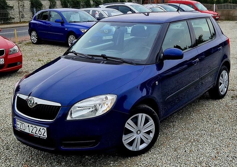 Niebieski ciemny (metalik) Używany 2008 Skoda Fabia Hatchback | 11 900 zł (Uczciwa cena) - Obraz 1/4