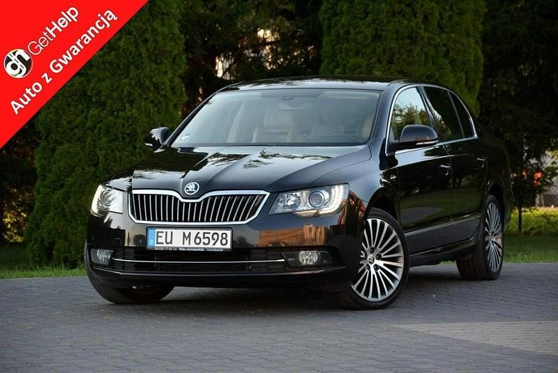 Czarny Używany 2014 Skoda Superb LAURIN & KLEMENT Sedan/Limuzyna | 47 900 zł (Super Cena) - Obraz 1/4