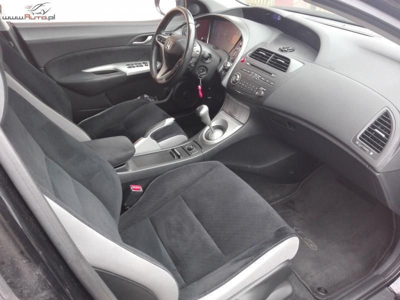 Używany Honda Civic 140 KM (102 kW) 2008 Czarny (metalik) Hatchback