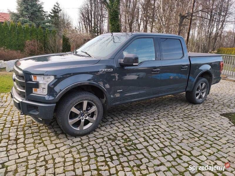 Szary Używany 2016 Ford F-150 Lariat Pickup | 106 000 zł - Obraz 1/4