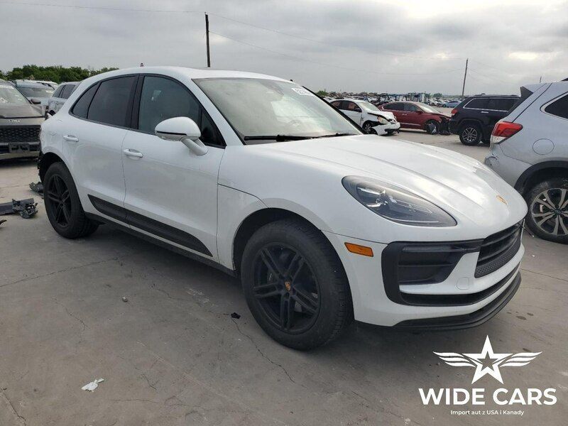 Biały (metalik) Używany 2022 Porsche Macan Sport SUV | 129 800 zł - Obraz 1/4