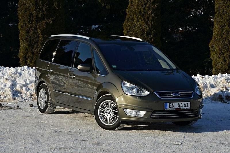 Używany Ford Galaxy 163 KM (119 kW) 2011 Beżowy Minivan