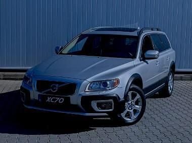 Używany Volvo XC70 185 KM (136 kW) 2009 Srebrny Kombi