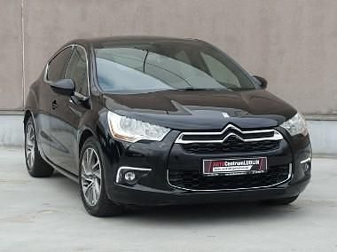 Czarny Używany 2015 Citroën DS4 So Chic Hatchback | 38 900 zł - Obraz 1/4