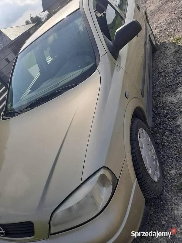 Żółty Używany 2005 Opel Astra Hatchback | 3500 zł (Super Cena) - Obraz 1/3
