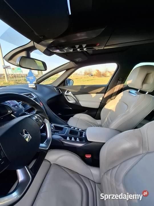 Używany 2012 DS Automobiles DS5 Hatchback | 26 000 zł - Obraz 1/4