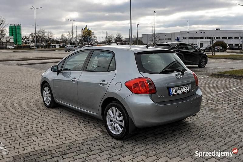 Używany Toyota Auris 2009 Hatchback