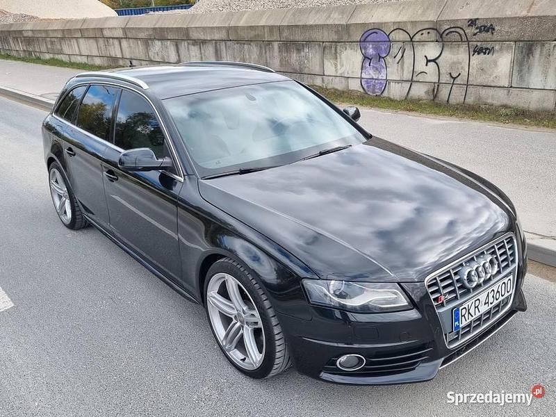 Używany Audi S4 Comfort 2010 Czarny Kombi