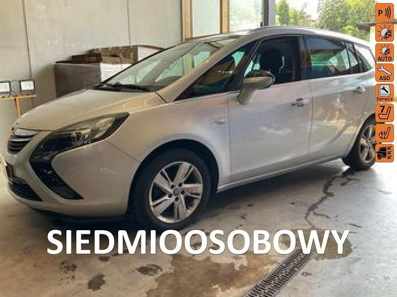 Srebrny (metalik, perła) Używany 2016 Opel Zafira Minivan | 35 300 zł (Dobra cena) - Obraz 1/4