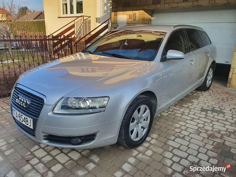 Używany Audi A6 2006 Srebrny Kombi