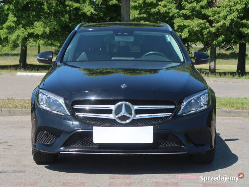 Czarny Używany 2018 Mercedes C220 Kombi | 88 999 zł (Dość drogi) - Obraz 1/4