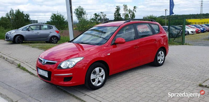 Czerwony Używany 2010 Hyundai i30 Kombi | 18 800 zł (Uczciwa cena) - Obraz 1/4