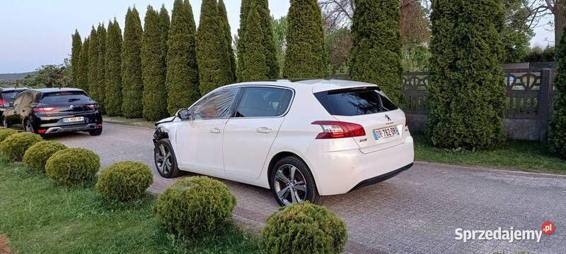Używany Peugeot 308 GT-line 2015 Biały Sedan/Limuzyna