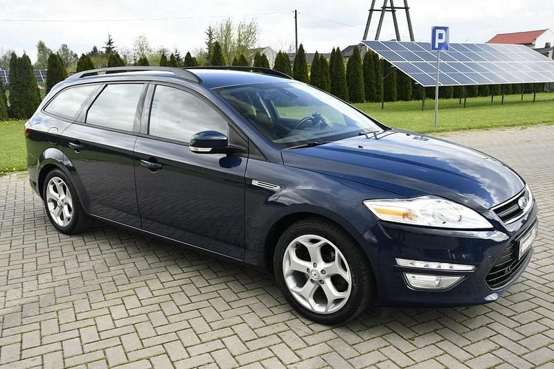 Używany Ford Mondeo 116 KM (85 kW) 2012 Niebieski Sedan/Limuzyna