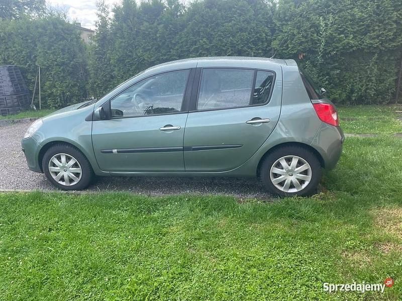 Używany 2007 Renault Clio III Privilege | 11 500 zł (Uczciwa cena) - Obraz 1/3
