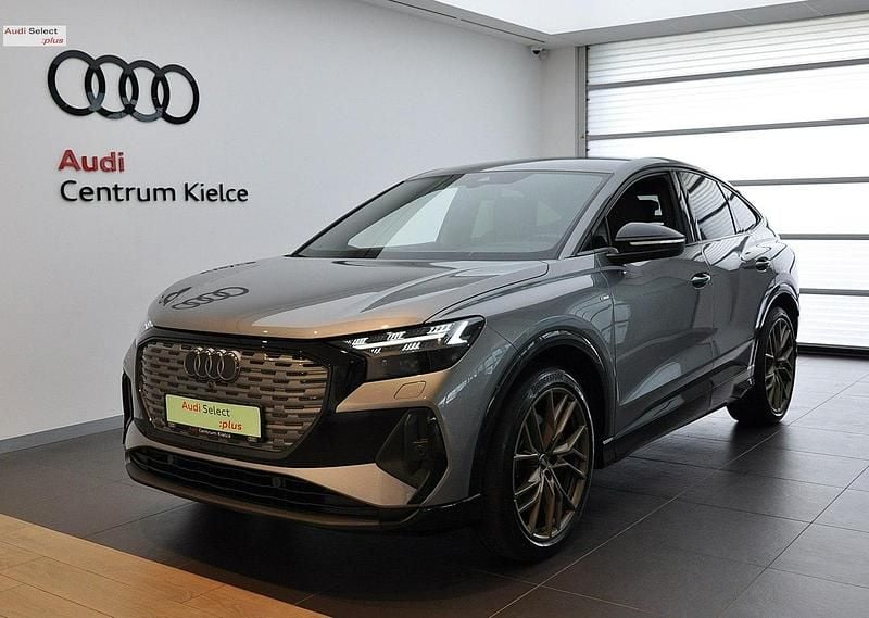 Szary Używany 2022 Audi Q4 Sportback e-tron Comfort SUV | 169 980 zł - Obraz 1/4