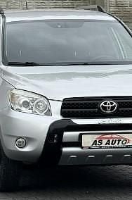 Używany Toyota RAV4 Executive 136 KM (100 kW) 2006 Srebrny SUV