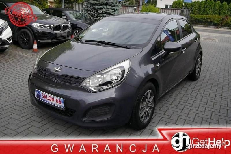 Szary Używany 2013 Kia Rio Hatchback | 24 800 zł (Dobra cena) - Obraz 1/4