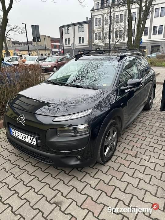 Używany Citroën C4 2017 Czarny SUV