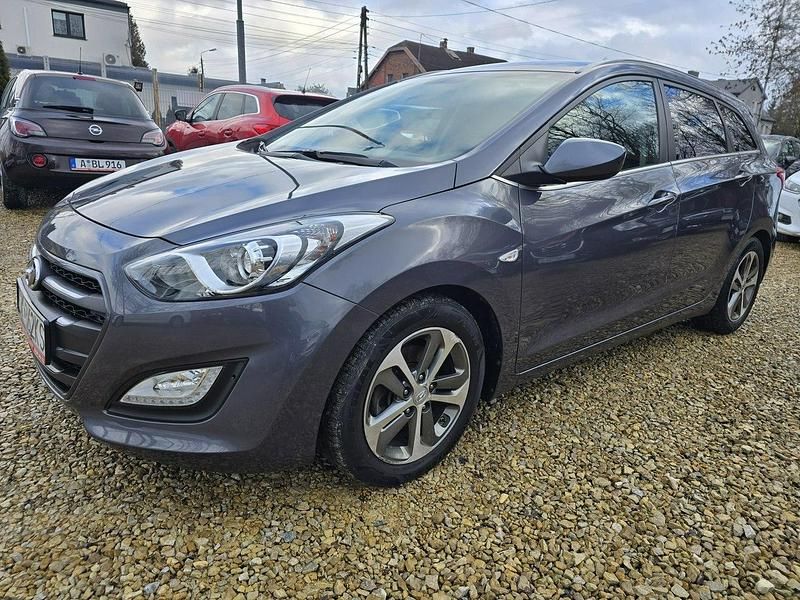 Używany Hyundai i30 135 KM (99 kW) 2017 Grafitowy (metalik) Kombi