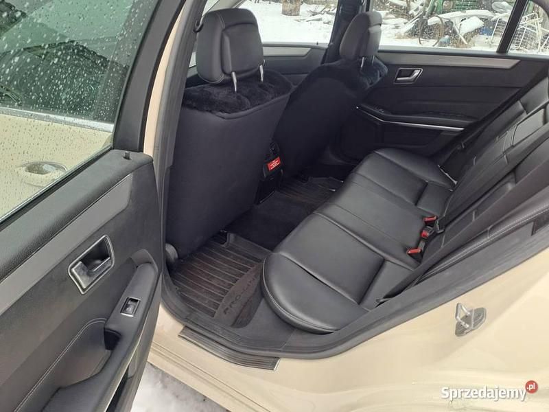 Używany Mercedes E220 170 KM (125 kW) 2016 Kombi