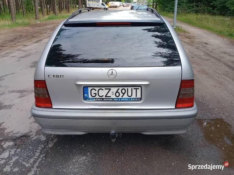 Używany Mercedes C180 1999 Srebrny Kombi