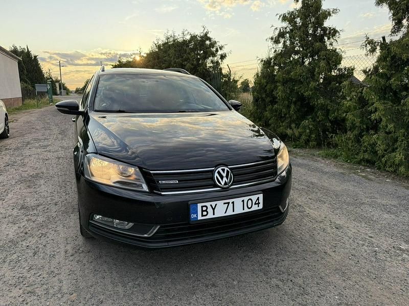 Czarny Używany 2012 VW Passat Kombi | 20 000 zł (Dobra cena) - Obraz 1/4