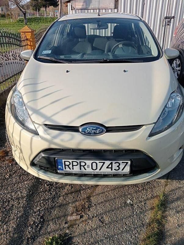 Używany Ford Fiesta 68 KM (50 kW) 2009 Inny kolor Hatchback