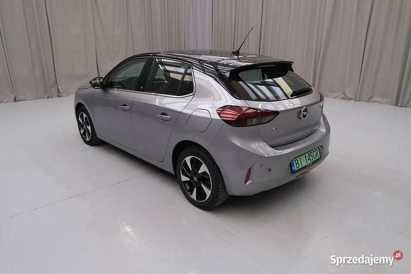 Używany 2021 Opel Corsa-e Hatchback | 49 042 zł - Obraz 1/4