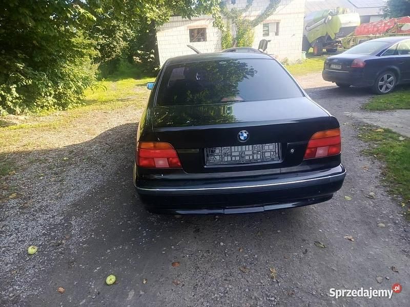Używany BMW 520 1998 Czarny Hatchback