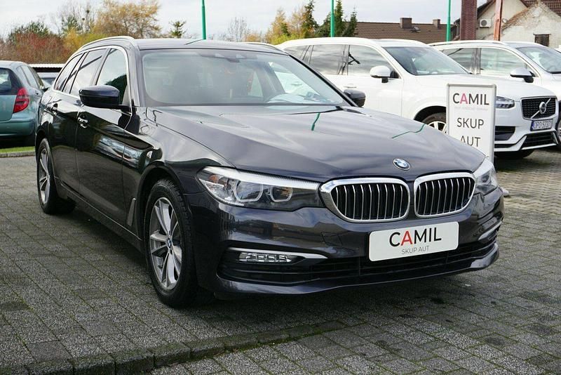 Używany BMW 520 190 KM (139 kW) 2018 Czarny Kombi