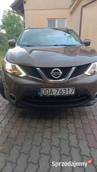 Beżowy Używany 2016 Nissan Qashqai SUV | 47 900 zł (Uczciwa cena) - Obraz 1/4