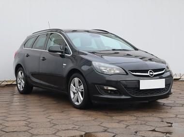 Używany Opel Astra 110 KM (80 kW) 2014 Czarny Kombi